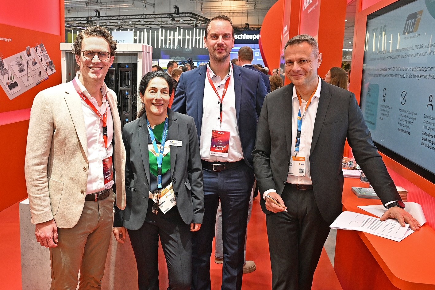 Tim van Amstel (CEO, E.ON One), Silke Warmbier (Kunden- und Partnermanagement, ITC AG), André Härtel (Partnership Manager Sales, E.ON One), Stefan Adler (CTO, ITC AG)